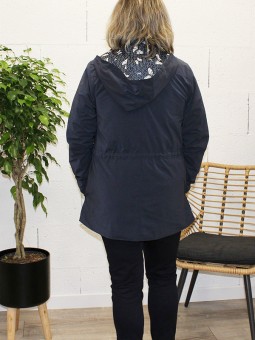 parka marine akinolaude de dos